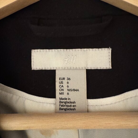 H&M Black Blazer - Picture 2 of 3